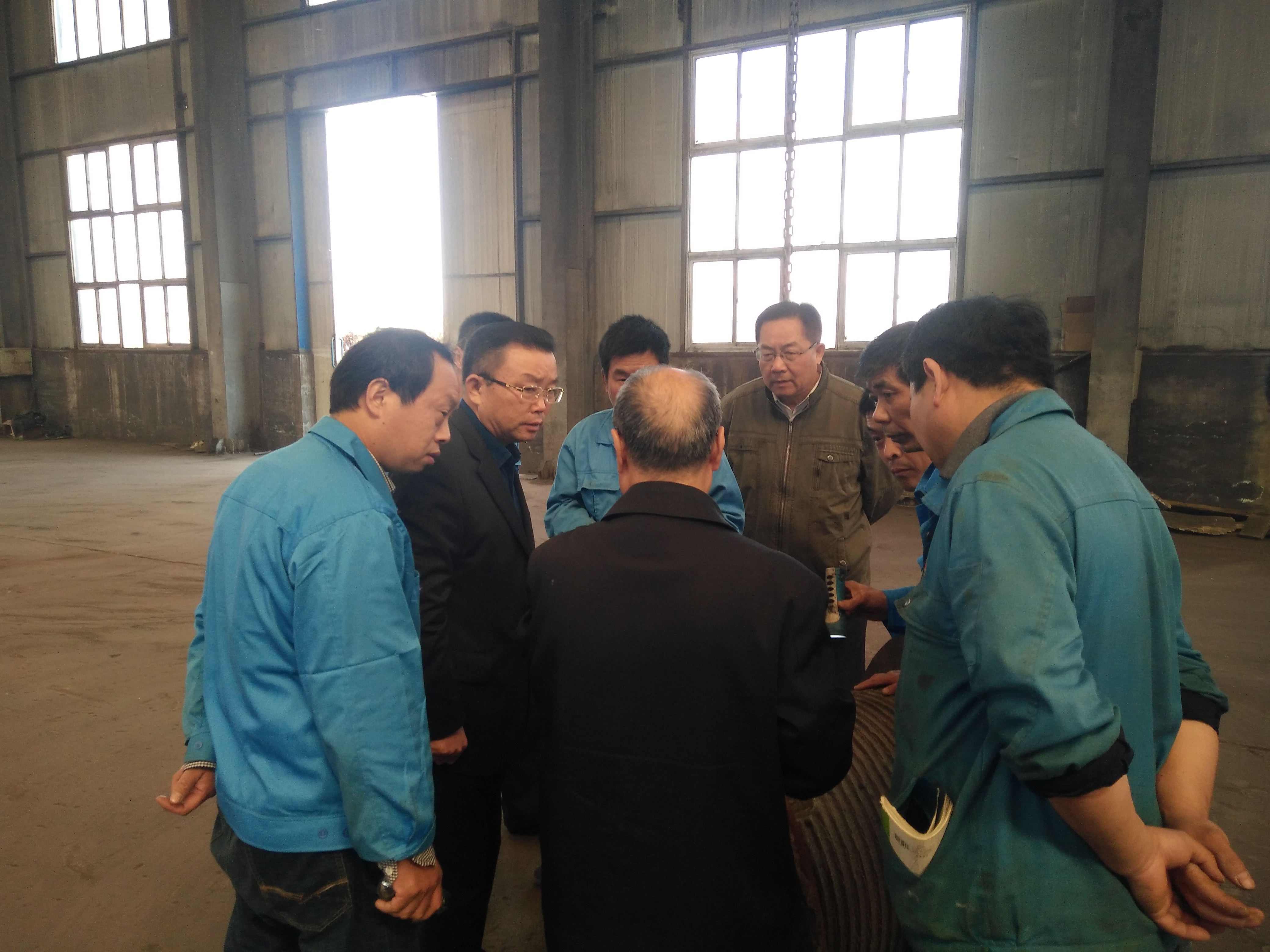 2017年，公司外聘教授来公司现场交流工作