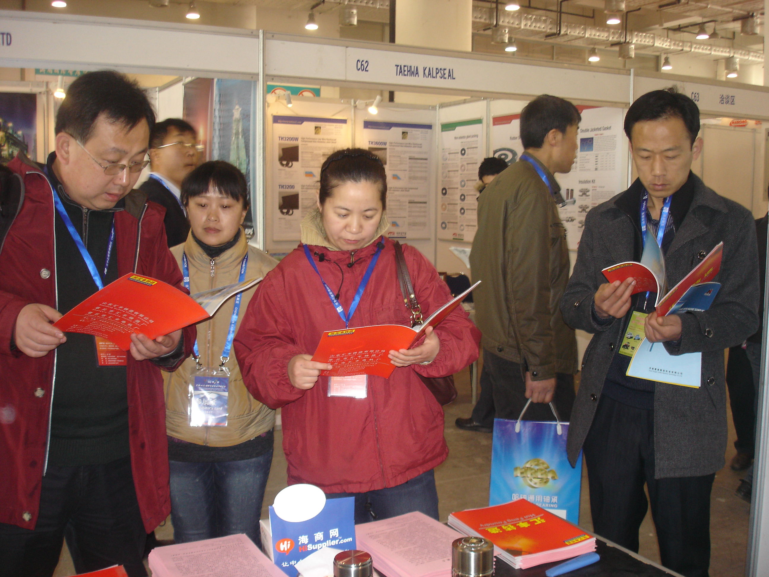 2012年，公司参加山东省制造博览会